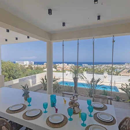 Romeo & Juliet * Protaras