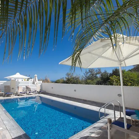 Romeo & Juliet Villa
