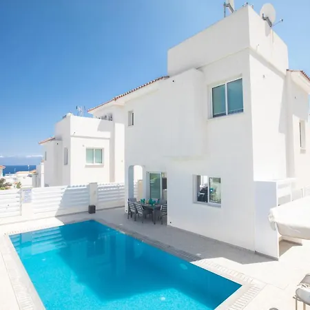 Romeo & Juliet Villa *