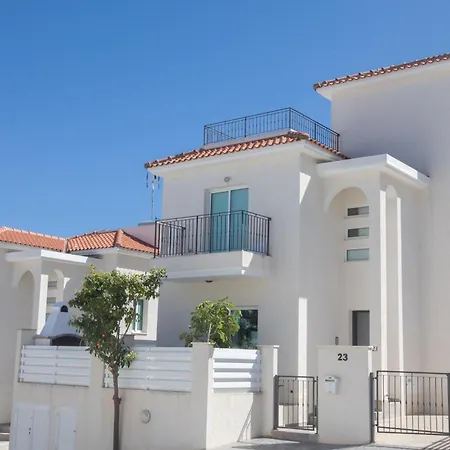 Villa Romeo & Juliet *