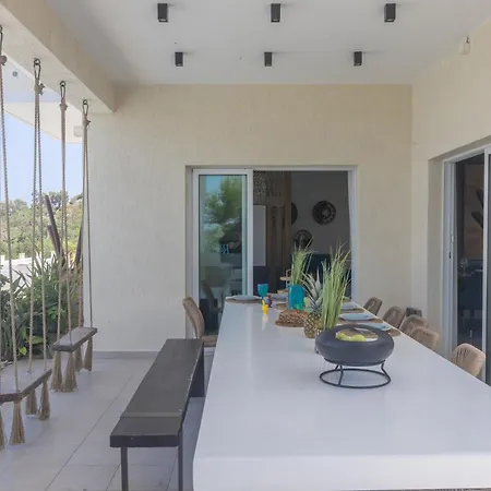 Villa Romeo & Juliet Protaras