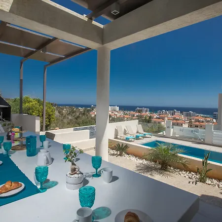 Romeo & Juliet Villa *