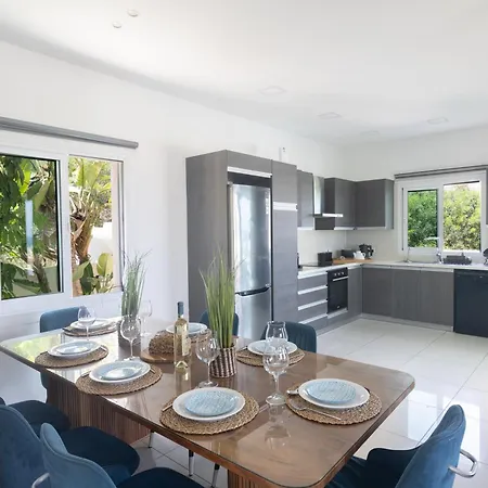 Willa Romeo & Juliet *