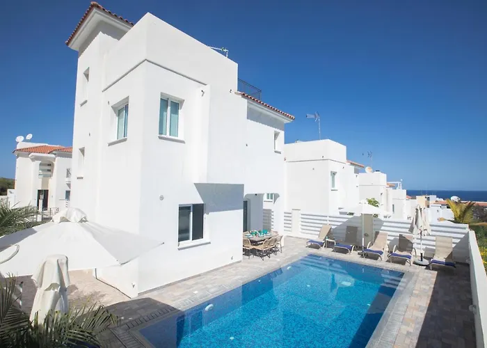 Romeo & Juliet Villa Protaras