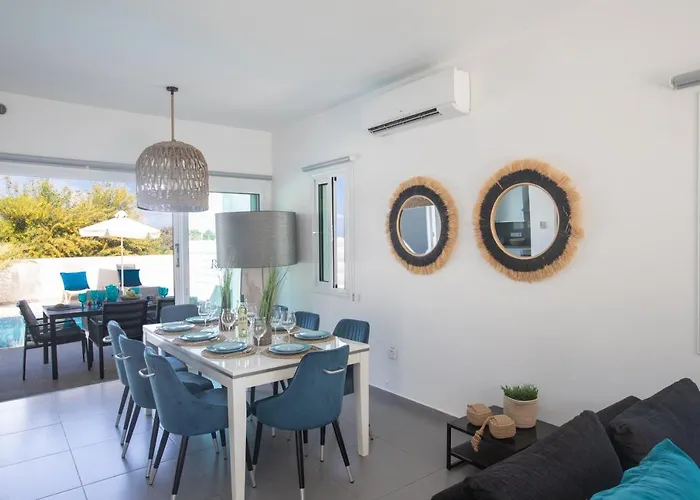 Romeo & Juliet Willa