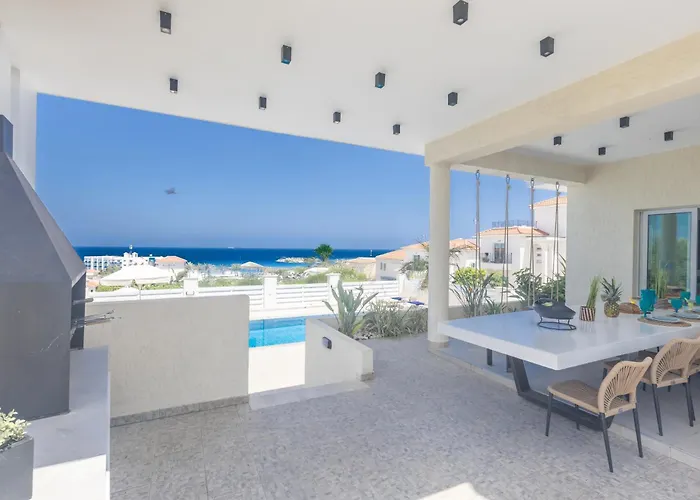 Romeo & Juliet Villa Protaras