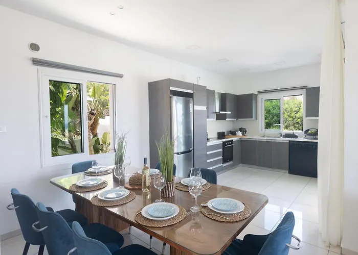 Willa Romeo & Juliet *