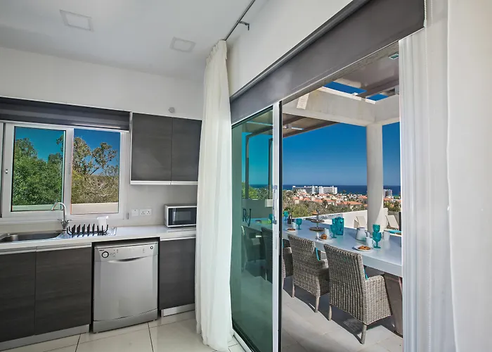 Romeo & Juliet Villa *